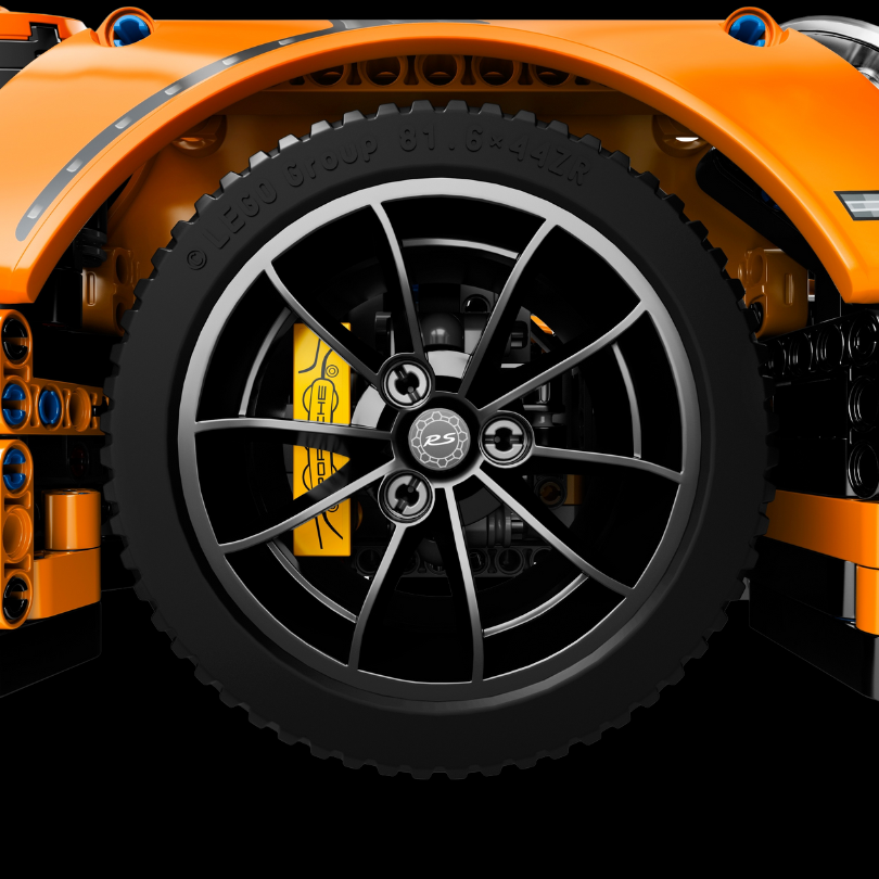 911 GT3 RS – Model Kit (2,704 Pieces)